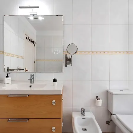 Apto Con Piscina Y Wifi * طوستا ديل سيلونثيو